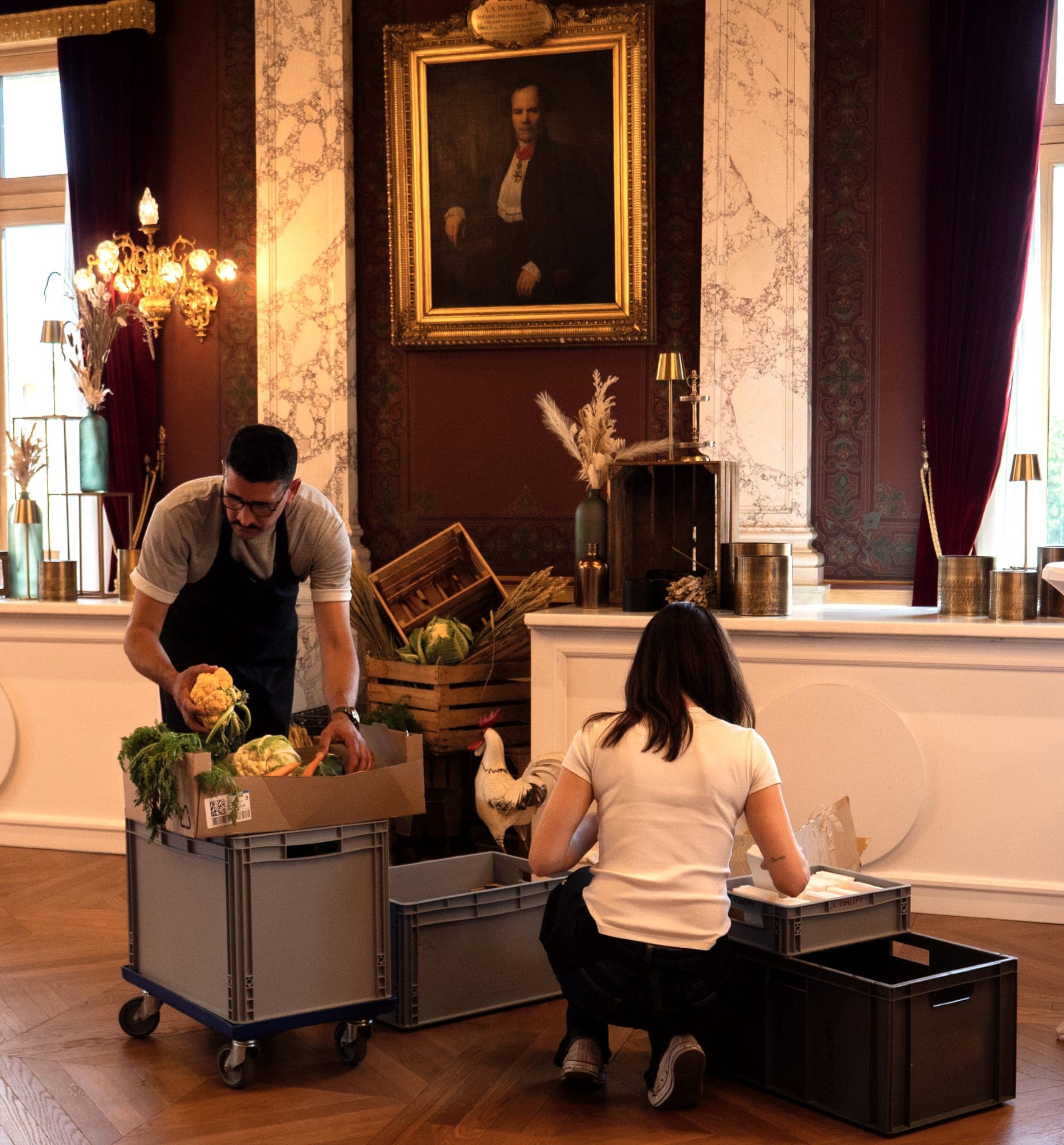 Installation du buffet avant l'arrivée des invités